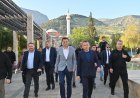 CHP Genel Başkanı Özgür Özel ve Manisa Büyükşehir Belediye Başkanı Mimar Ferdi Zeyrek Manisalılarla Bayramlaştı.