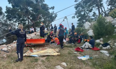 Antalya'da Teleferik Faciası..! Bütün Yolcular Kurtarıldı.